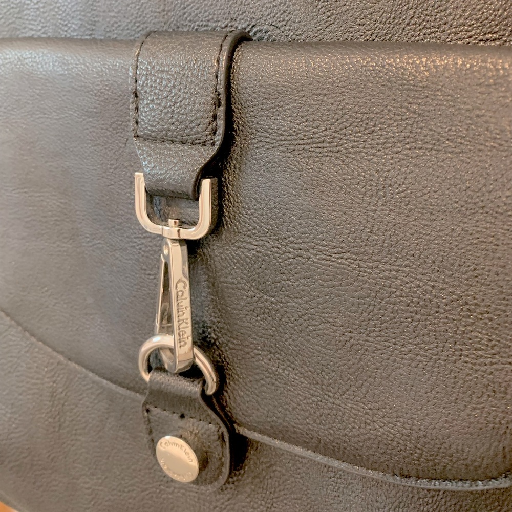 Calvin Klein Bag - Picture 2 of 9